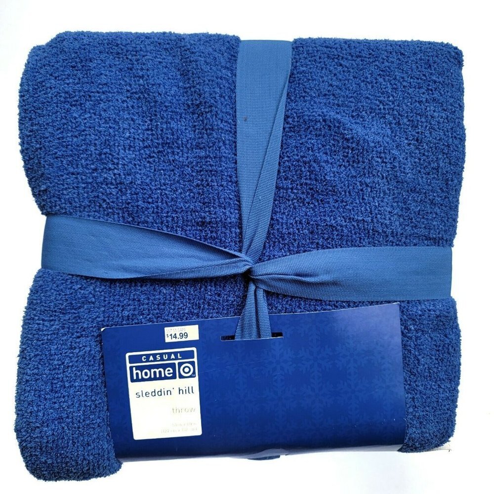 Target Sleddin' Hill Blue Blanket Throw Casual Vintage